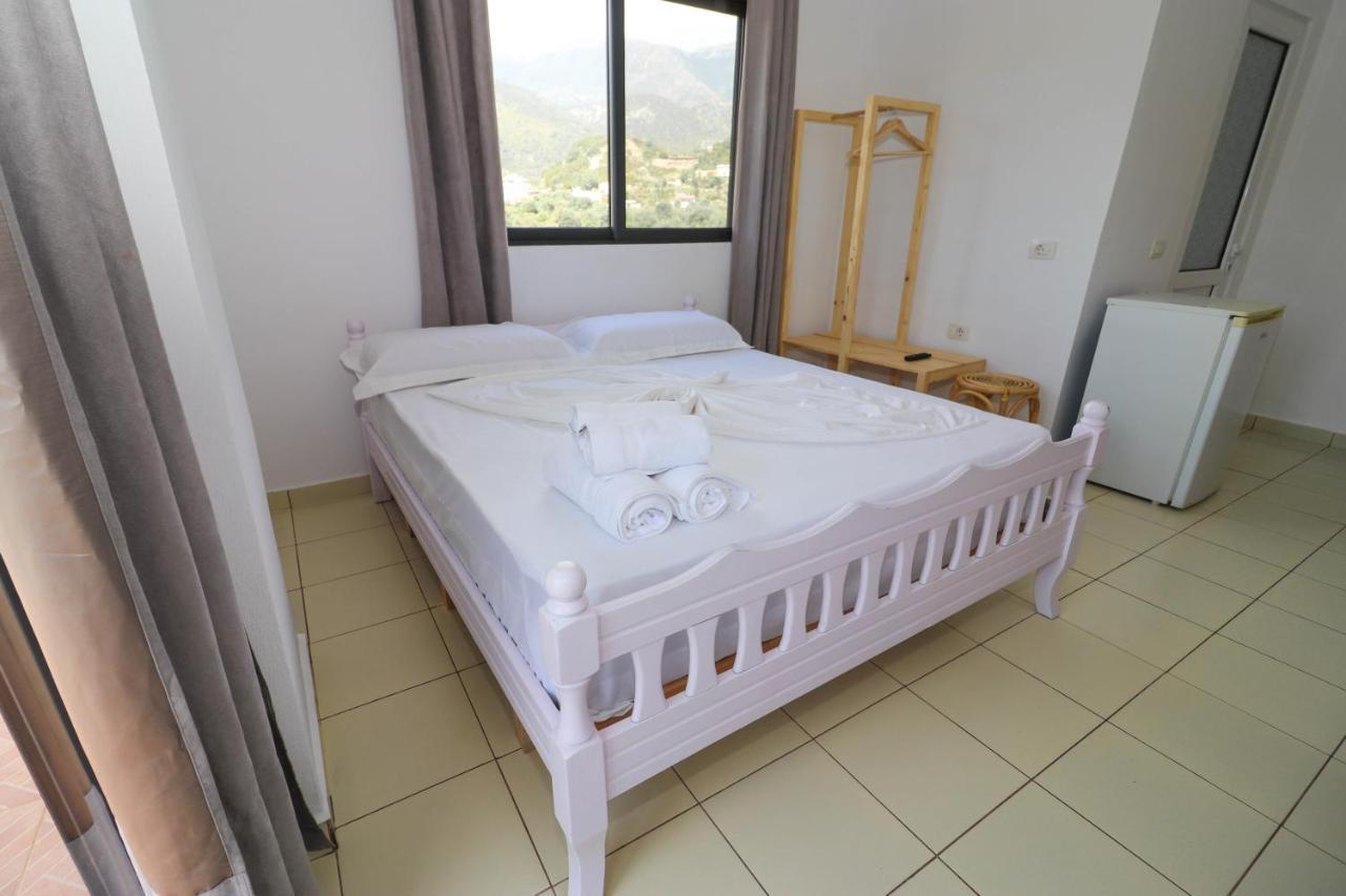Bora Rooms Himare Buitenkant foto