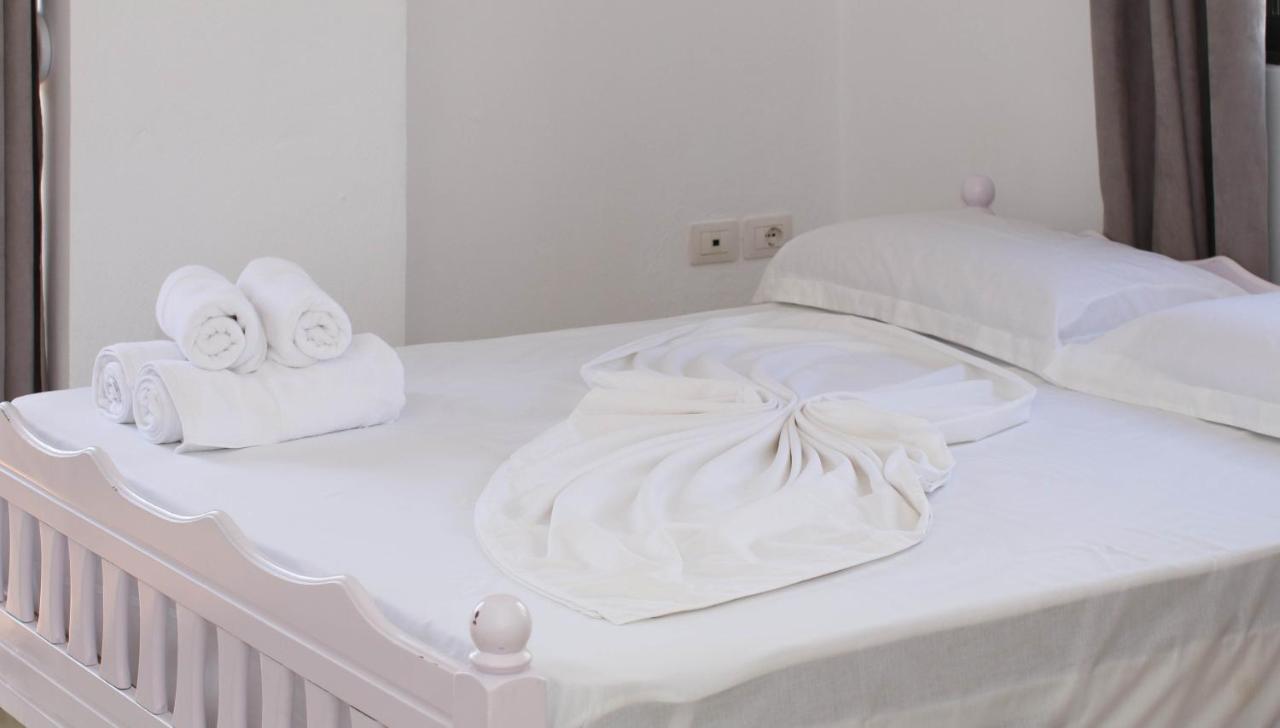 Bora Rooms Himare Buitenkant foto