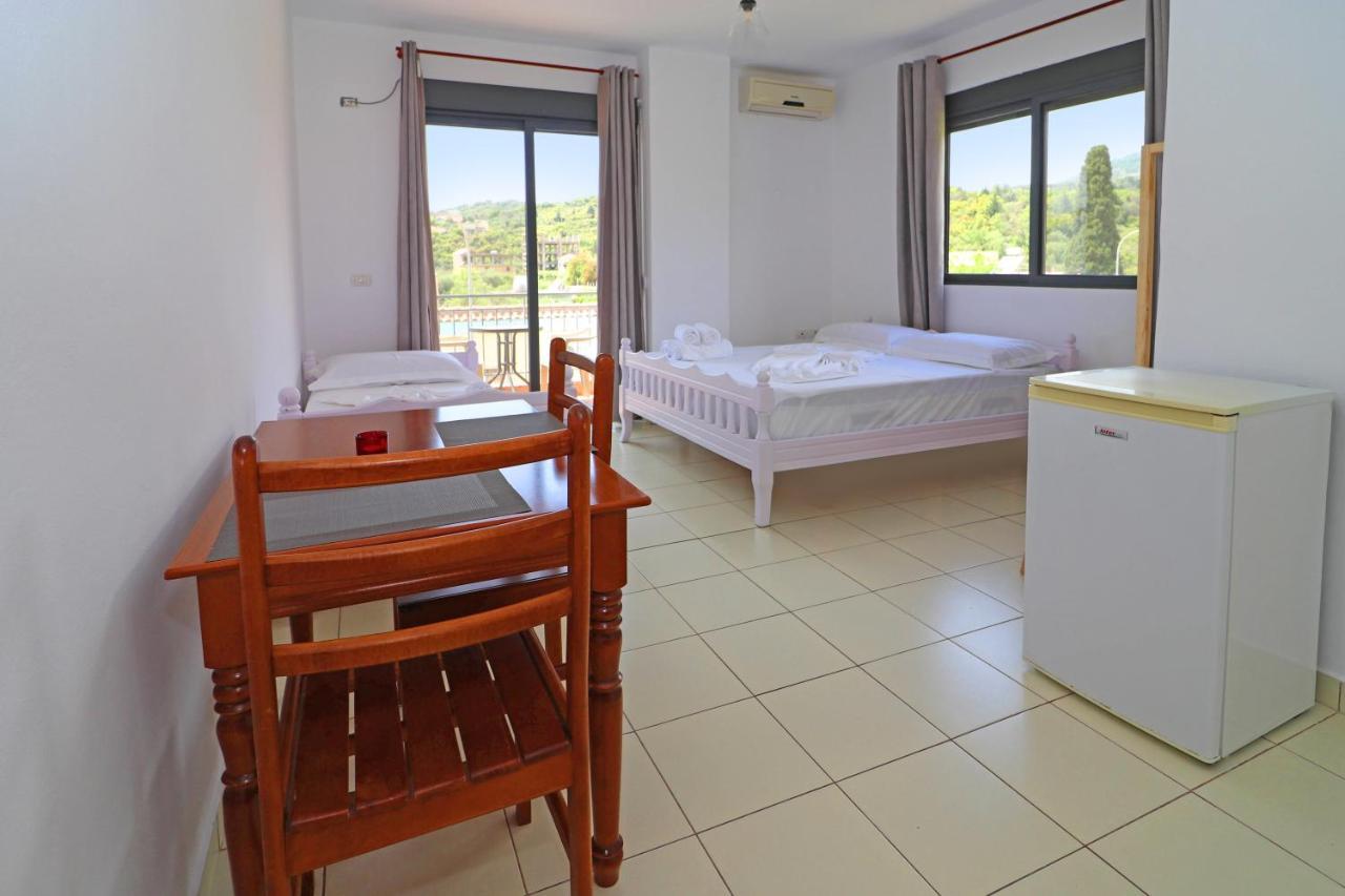 Bora Rooms Himare Buitenkant foto