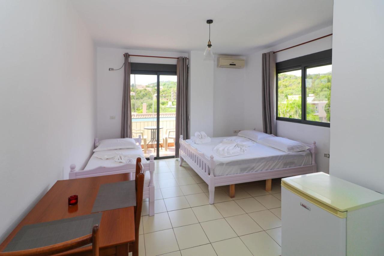 Bora Rooms Himare Buitenkant foto