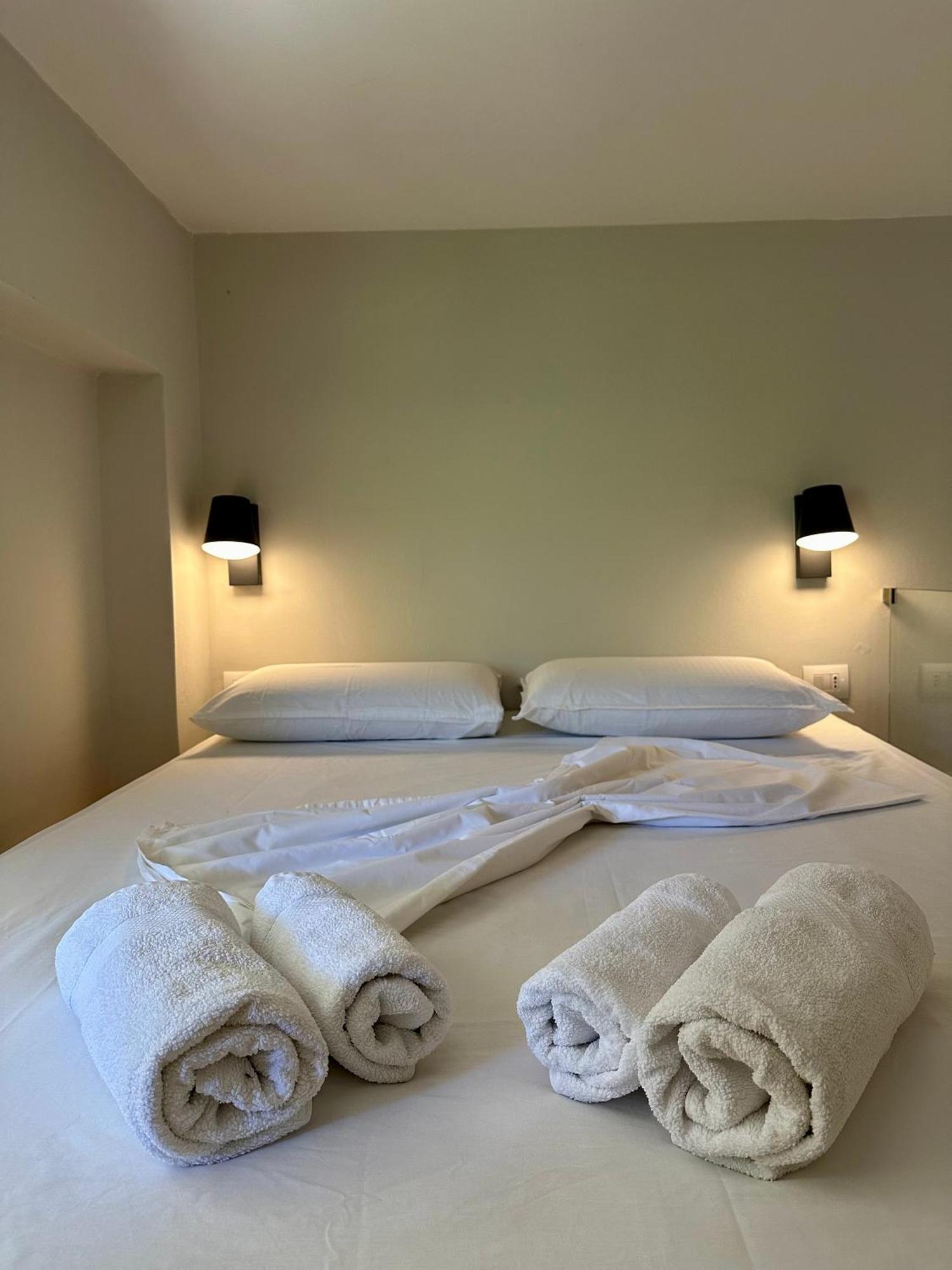 Bora Rooms Himare Buitenkant foto